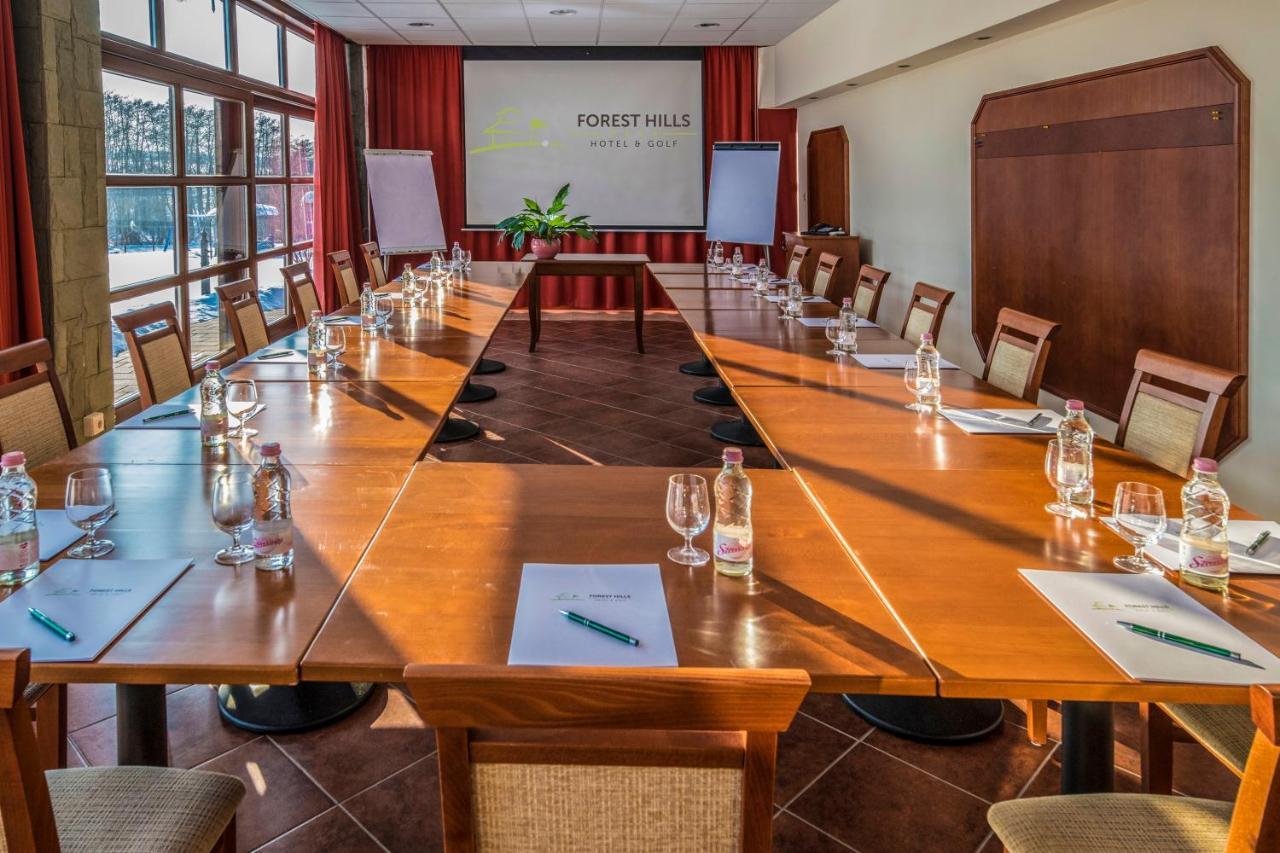 Hotel Forest Hills Зирц Екстериор снимка